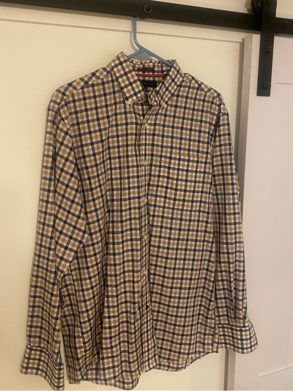 Tommy Hilfiger Dress Shirt Mens 15.5 34/35 Regular Fit Non-Iron Plaid Brown Blue
